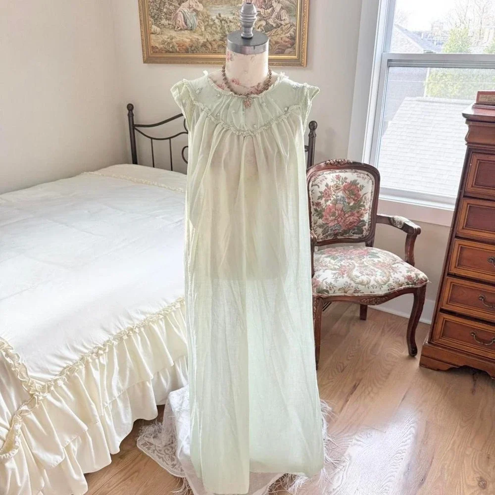 Sears size 32 vintage mint sheer‎ nightgown